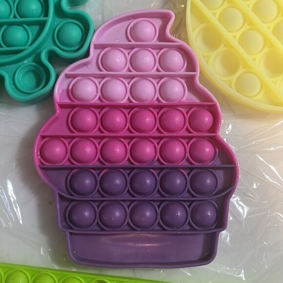 Set of 8 Fidget poppit pop it popit toys - Picture 4 of 11